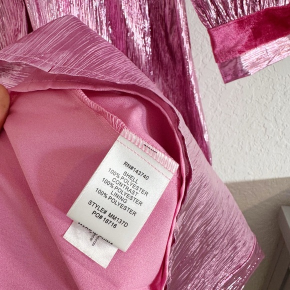 Hyacinth House Tuckernuck Pink Metallic Plisse Eloise Midi Dress - Picture 7 of 7